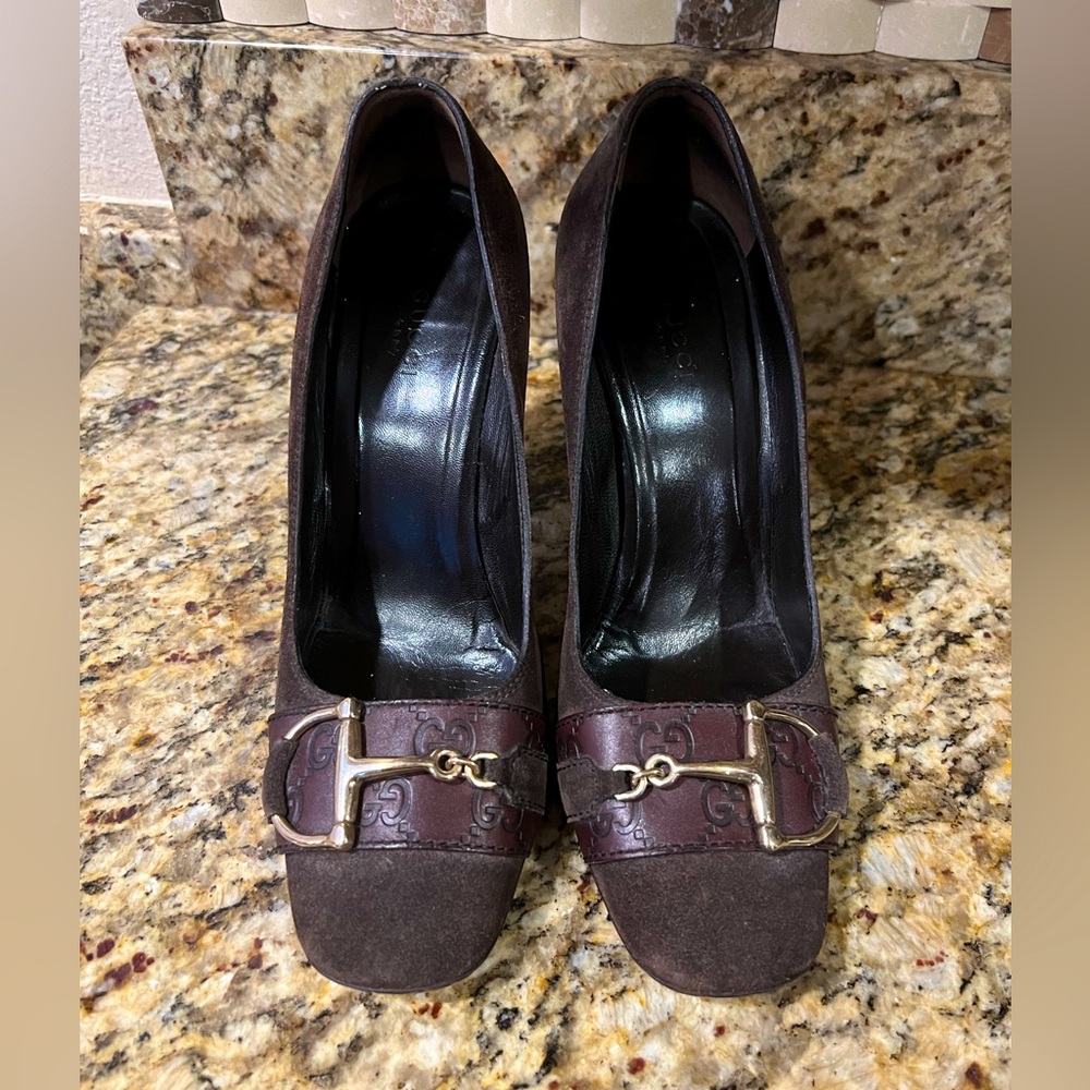Gucci brown leather heels size 39 (USA size 9)